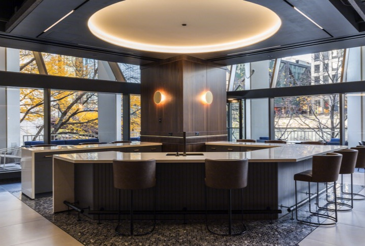 Riverfront Lounge